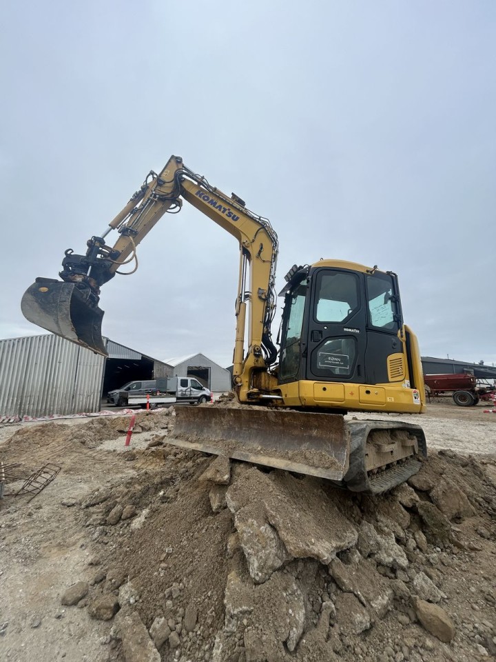 Komatsu PC88MR-11EO