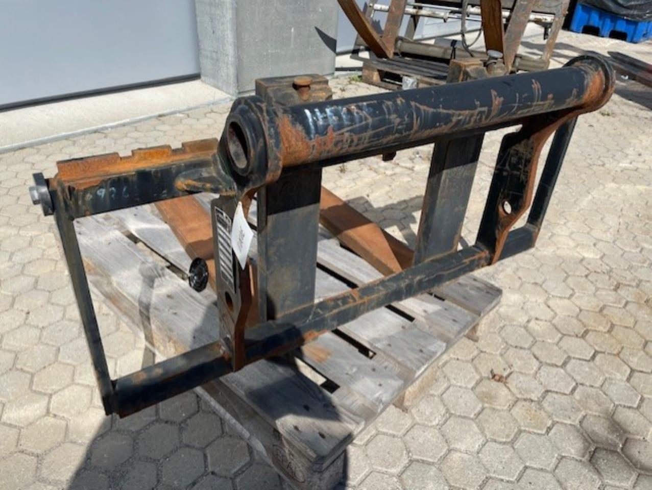 Manitou 3,5T Mek. Gaffelställ PFB35 