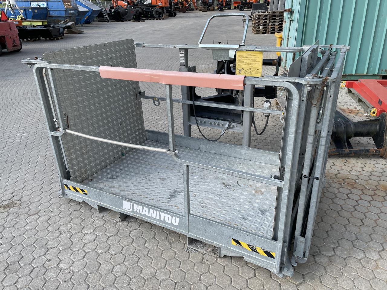 Manitou Vridbar Korg MRT